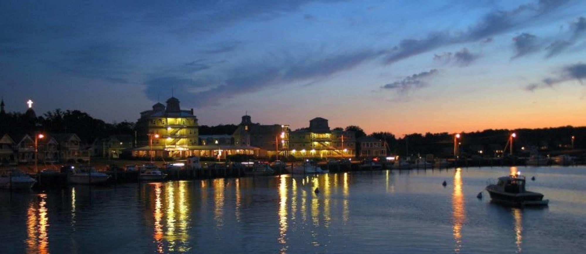 Summercamp Oak Bluffs Exterior photo